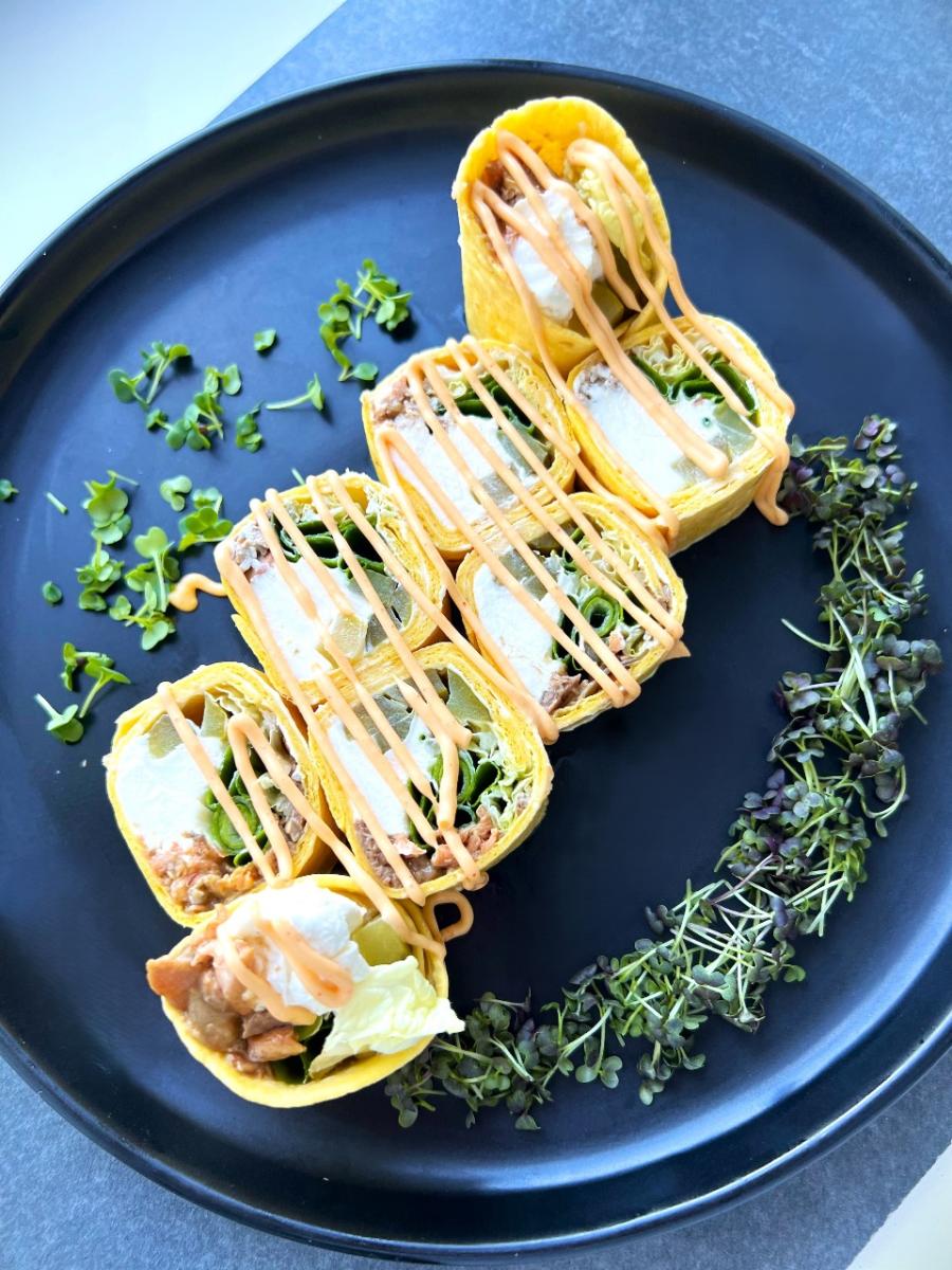 Тортилья с копчёным лососем