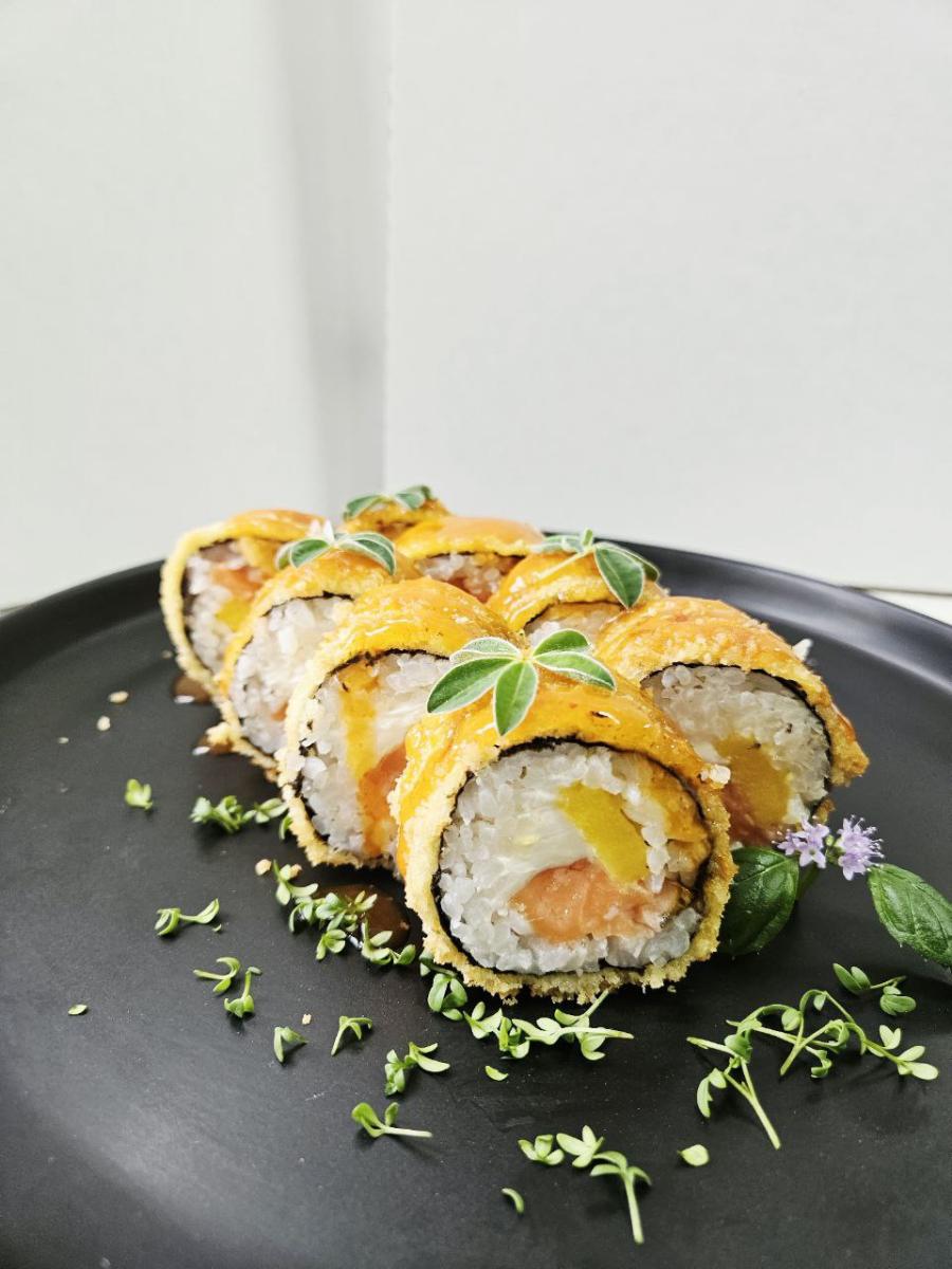 Темпура лосось-манго