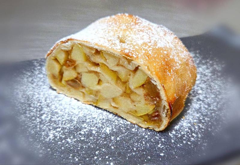 Штрудель яблочный