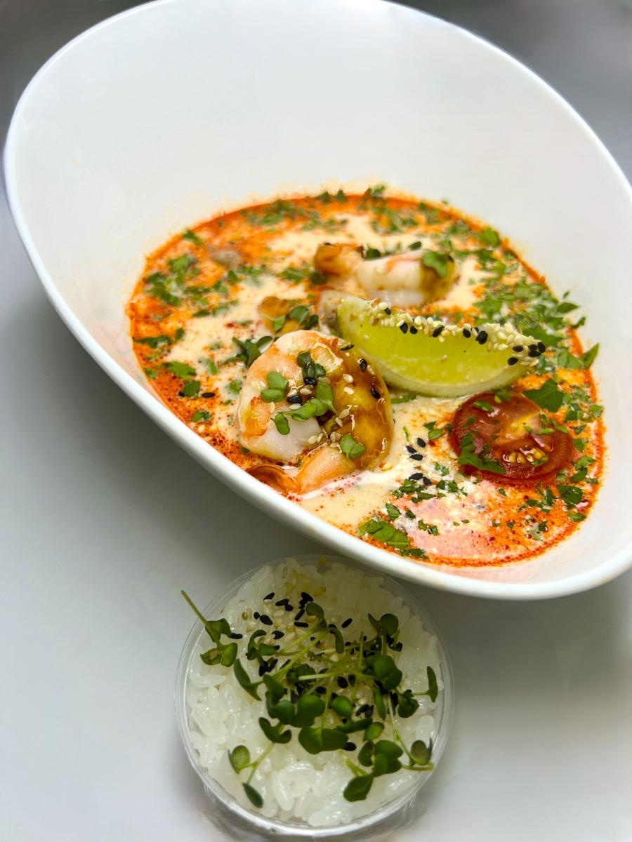 Том ям с креветками